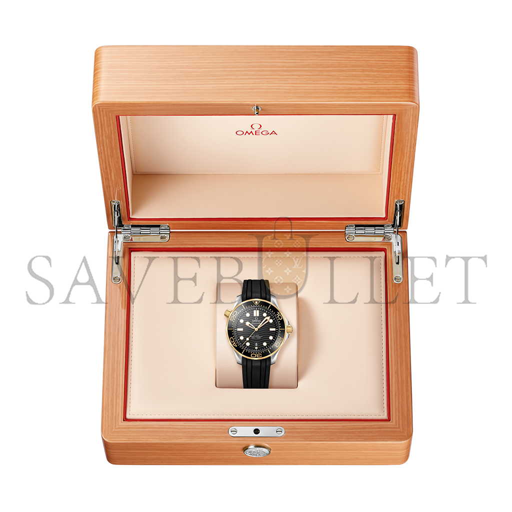 Om**a seamaster diver 300m watch 210.22.42.20.01.001